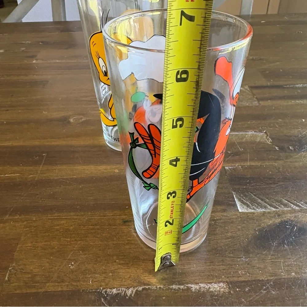 Looney Tunes Tweety 1973 1976 Glass Cup Pepsi Warner Bros Cool Cat Beaky Buzzard